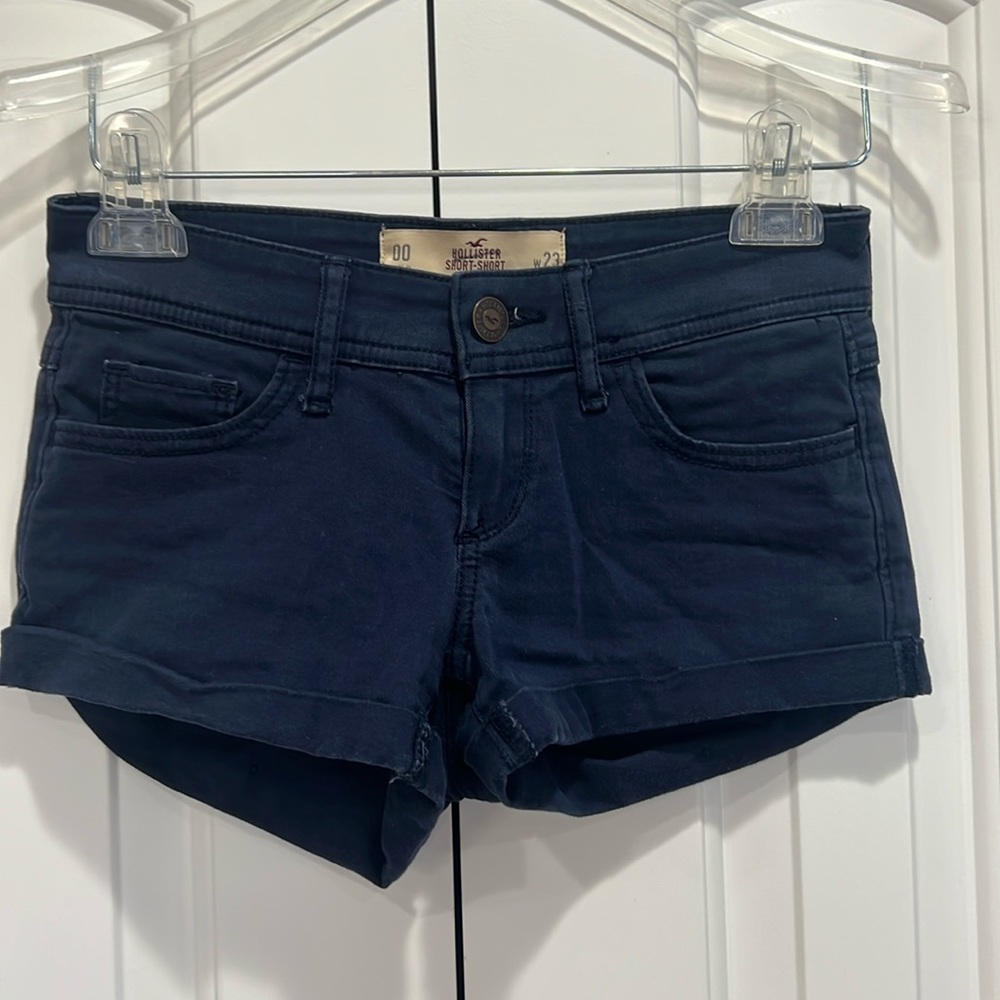 Hollister Women’s Shorts- Size: 00/ W23